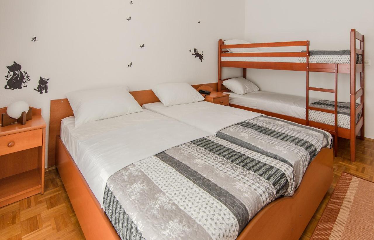 Hotel Barba Starigrad Paklenica Exterior photo